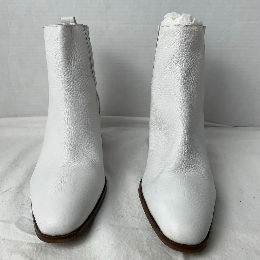 Seychelles Exit Strategy White Leather Ankle Bootie - Picture 4 of 9